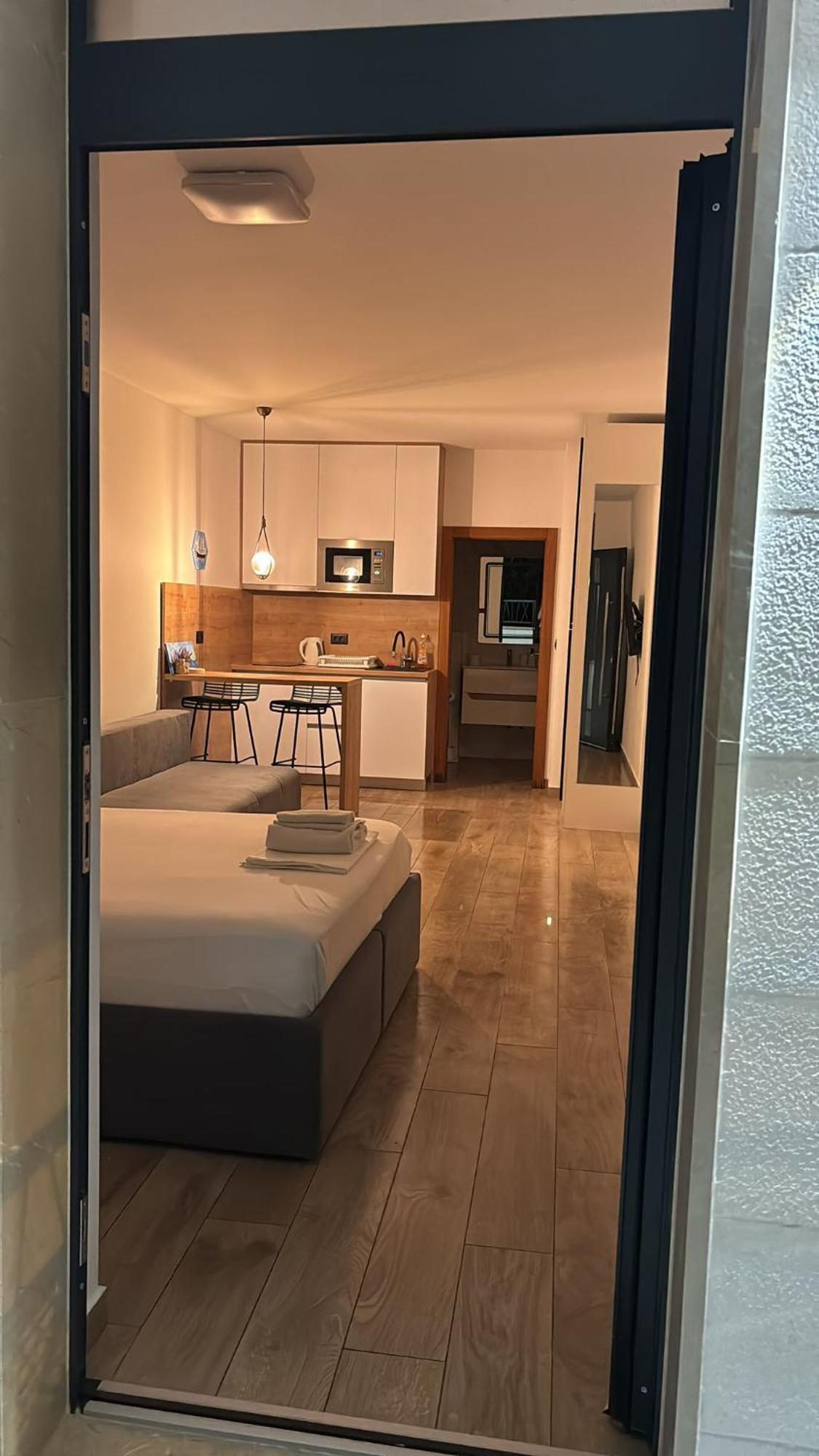 Apartments "Lory" -Baška Voda Exterior foto